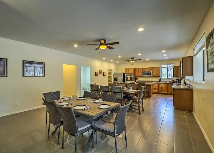 3 Mi To Rainbow Lake: W/ Hot Tub & Deck Pinetop-Lakeside
