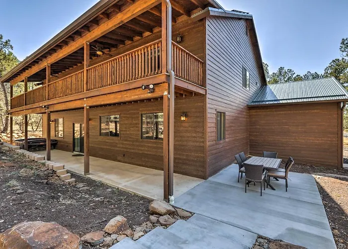 3 Mi To Rainbow Lake: W/ Hot Tub & Deck * Pinetop-Lakeside